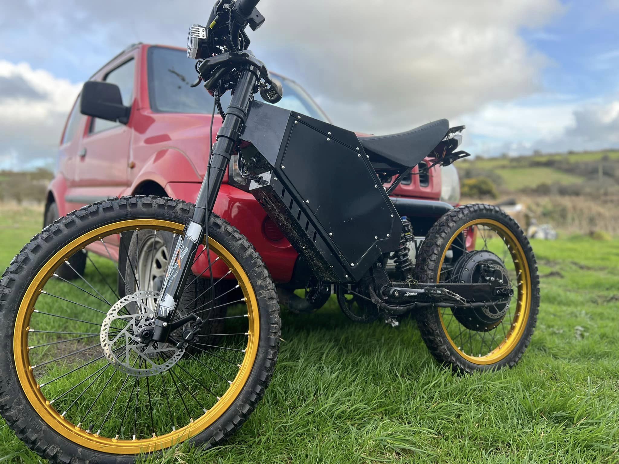Bici Elettrica Stealth Bomber  - 8000W Stealth Bomber Ebike recensione e prezzo
